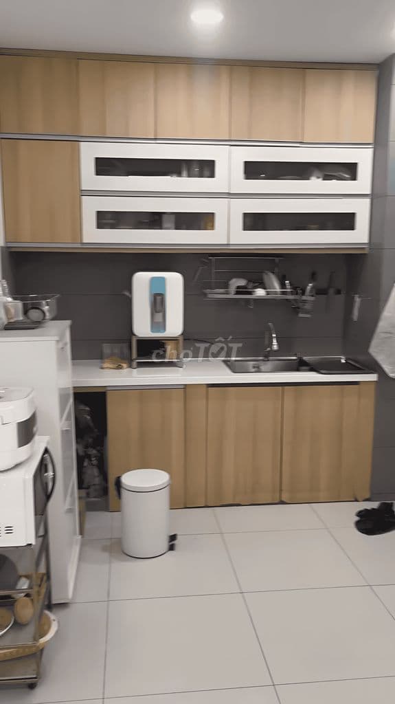 Căn Hộ 2PN Mặt Tiền Bến Vân Đồn Quận 4 Chính Chủ - Đầy Đủ Giấy Tờ - Ảnh 3