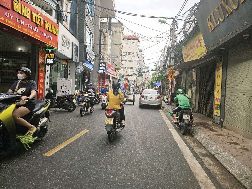 Bán nhà Mỹ Đình 4 PN. Dân xây chắc chắn. 38m2 * 4 tầng. Chỉ 5,95 tỷ