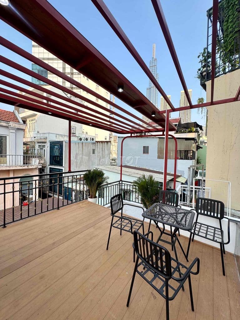 View Sân Thượng Cực Đẹp - 3Tầng, 52m2 (4PN) hẻm OTO - Ảnh 2