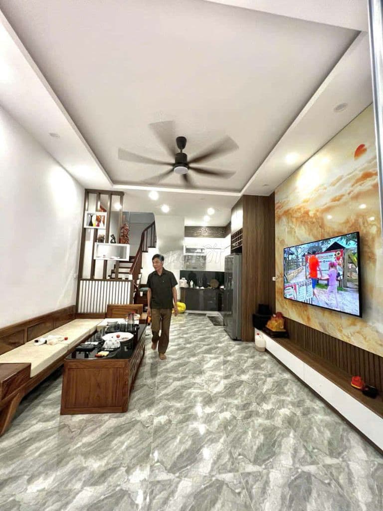 NHÀ PHỐ HỒNG MAI Ô TÔ ĐỖ SÁT NHÀ TỔNG DIỆN TÍCH SỬ DỤNG 140M