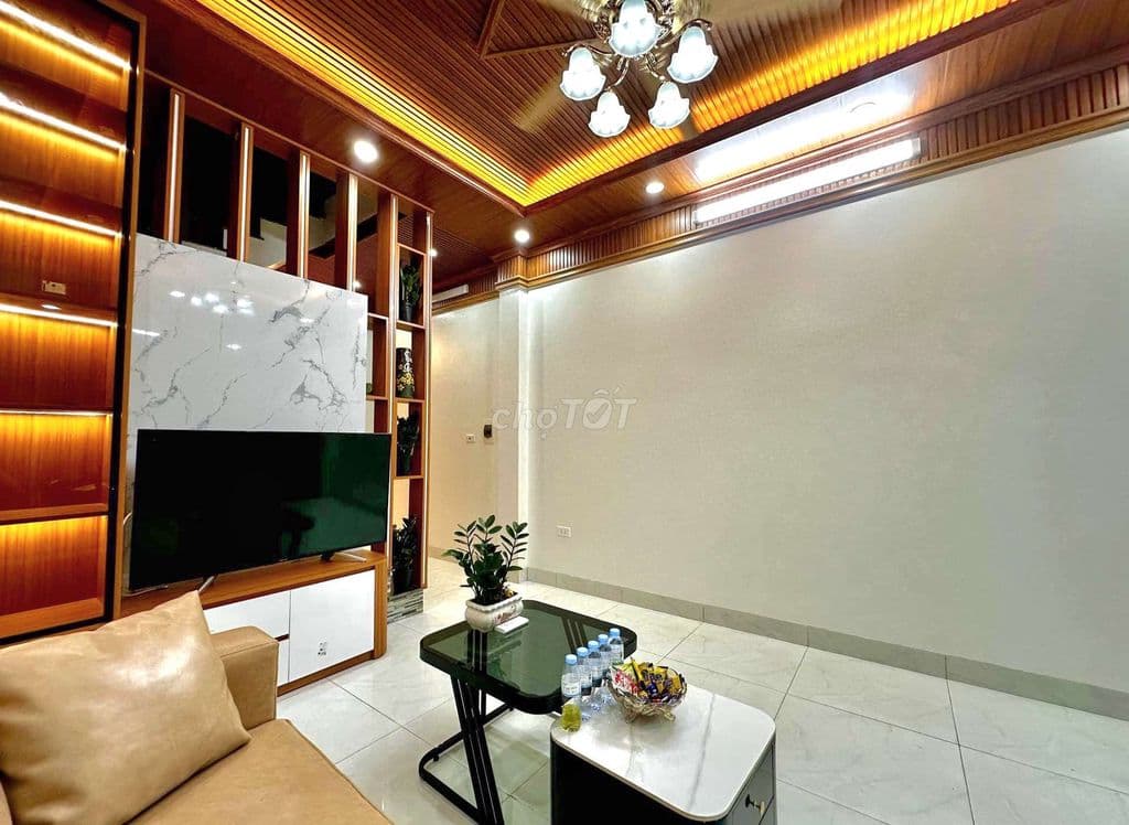 Chính chủ gửi bán Nhà đẹp 5 tầng 44m lô góc Quang Trung Hà Đông đủ đồ - Ảnh 3