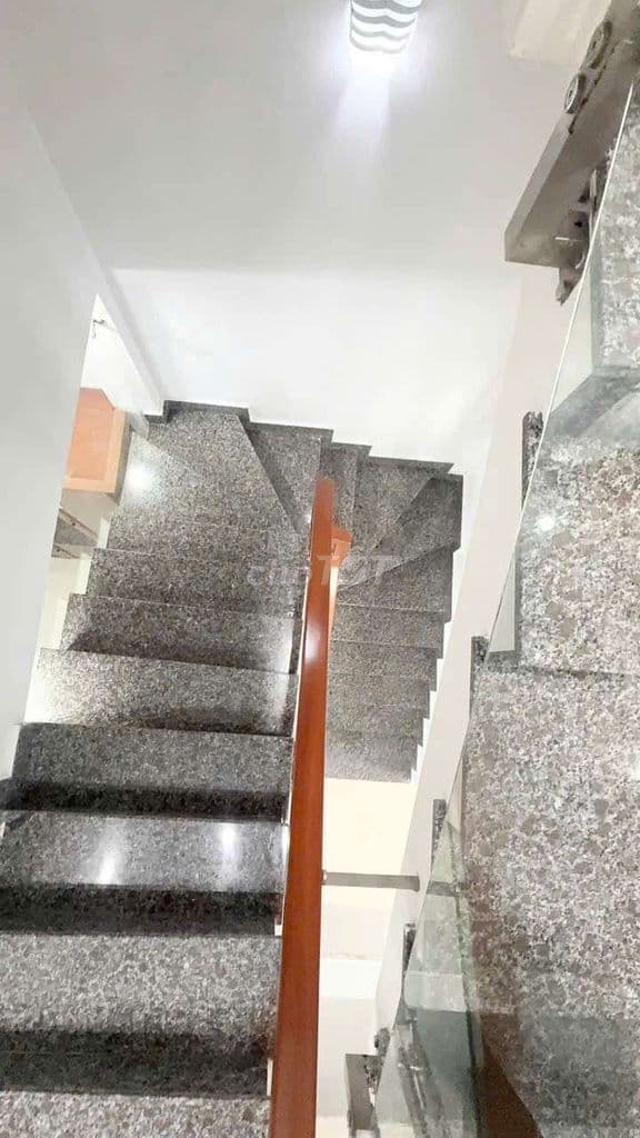 Nhà đẹp 3 tầng Âu cơ Tân Bình DT 3,6x11m giá 7,4 tỷ - Ảnh 2