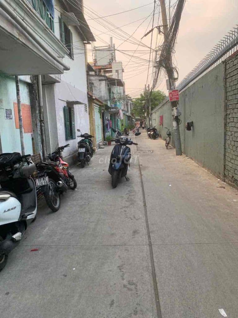 bán đất tặng phòng trọ đã có ròng tiền