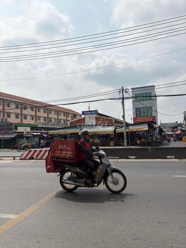 cc bán 2 lô đất giá tốt 1/ ngắn Đặng Thúc Vịnh gần ubnd Xã Đông Thạnh