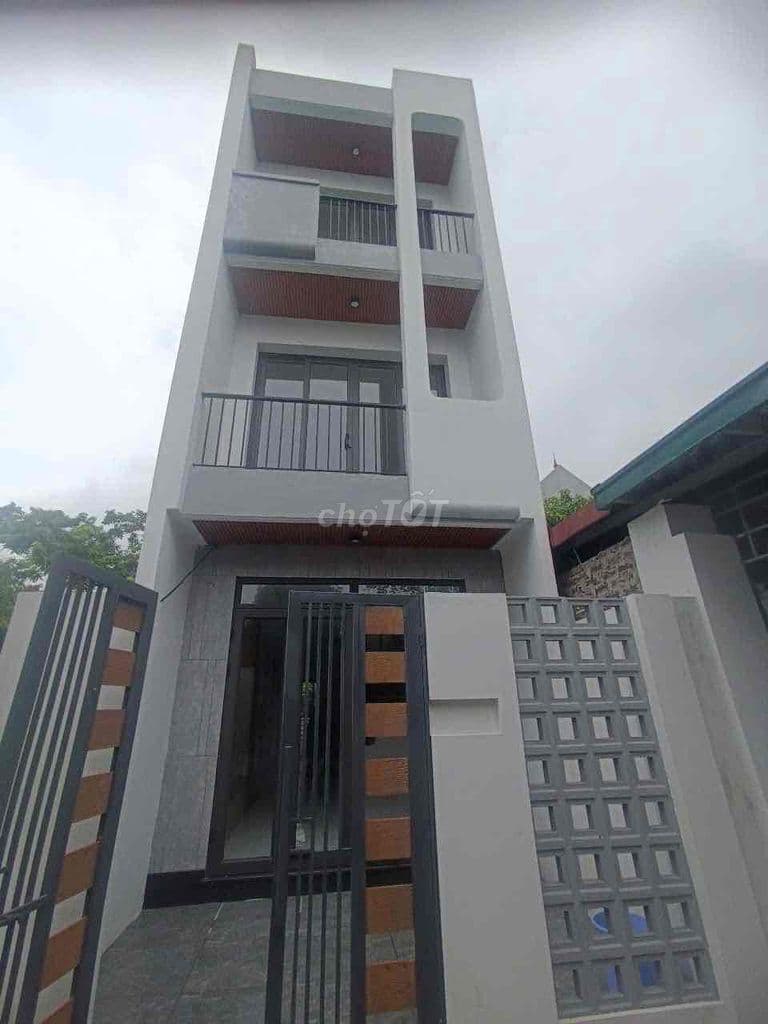 bán nhà 51m ô tô đỗ cửa bắc hồng đông anh cũ gần trường học chợ