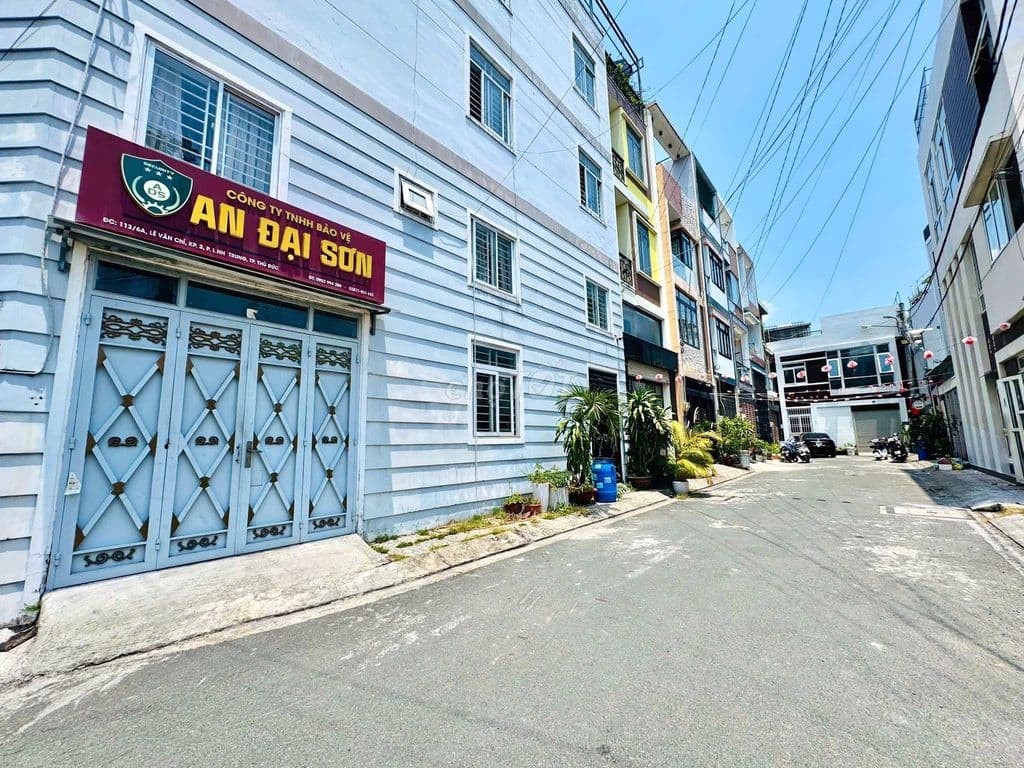 LÔ GÓC 2 MT_KDC ĐẲNG CẤP LÊ VĂN CHÍ_GẦN GA METRO_XÂY FULL_OTO NÉ NHAU