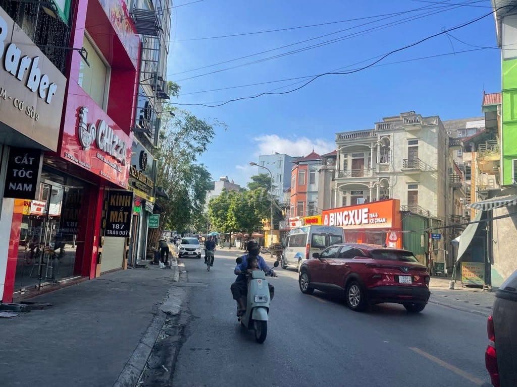 Nhà 65m² x 4 tầng, ô tô đỗ cửa, Trâu Quỳ, hơn 8 tỷ - Ảnh 2