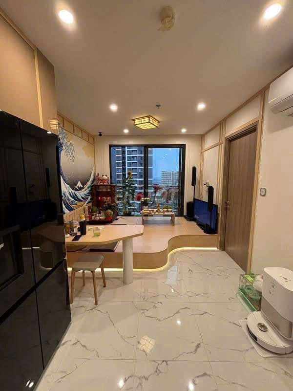 Bán căn 2PN BS giá 3.480tỷ full nt gỗ view hồ bơi và pháo hoa Vinhomes - Ảnh 3