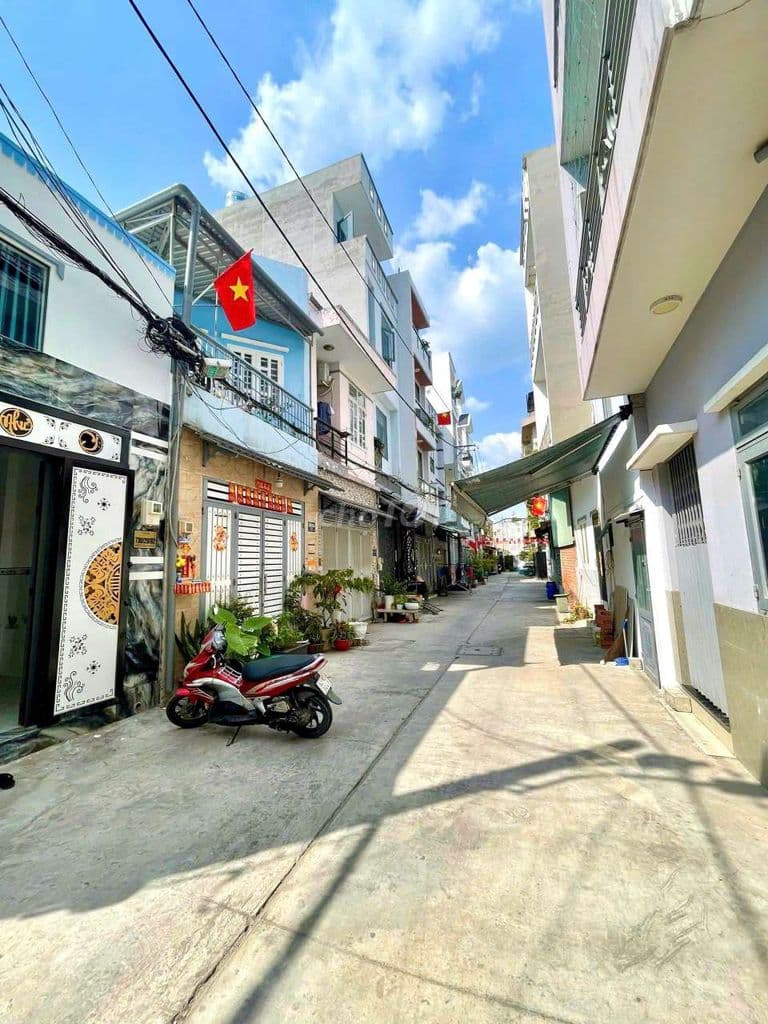 Nhà cần bán gấp