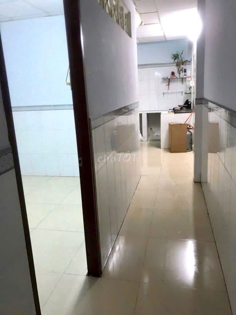 Bán gấp ,nhà MT hẻm , ngang 7x13m , 1 trệt 1 lầu ,4PN ,HL2 ,Bình Tân . - Ảnh 2