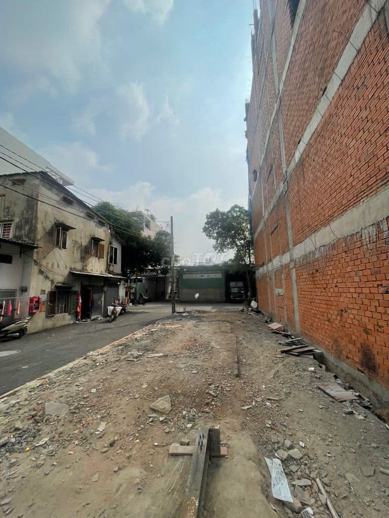 Đất Lô Góc 2 mặt tiền giá chỉ hơn 17 tỷ Đường nhựa Thông12mQuang trung - Ảnh 3