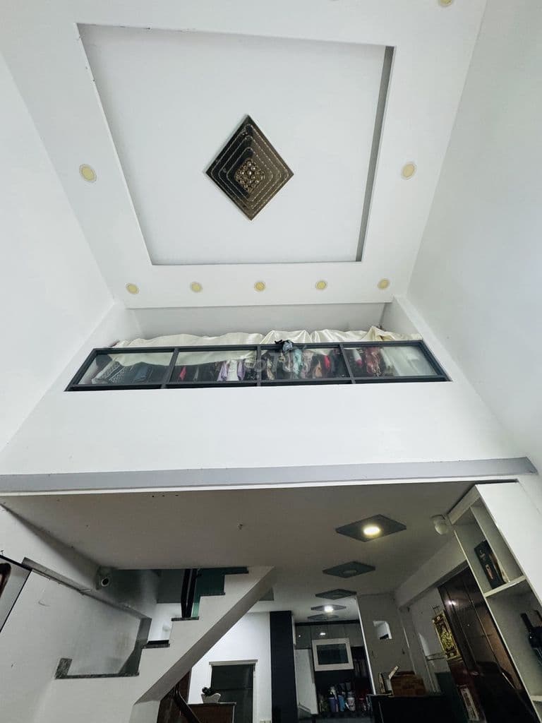 CHỈ 5.x TỶ - BÁN NHÀ HXH 6M 107/19 PHẠM VĂN HAI - NHÀ NGANG 4M NỞ HẬU - Ảnh 2