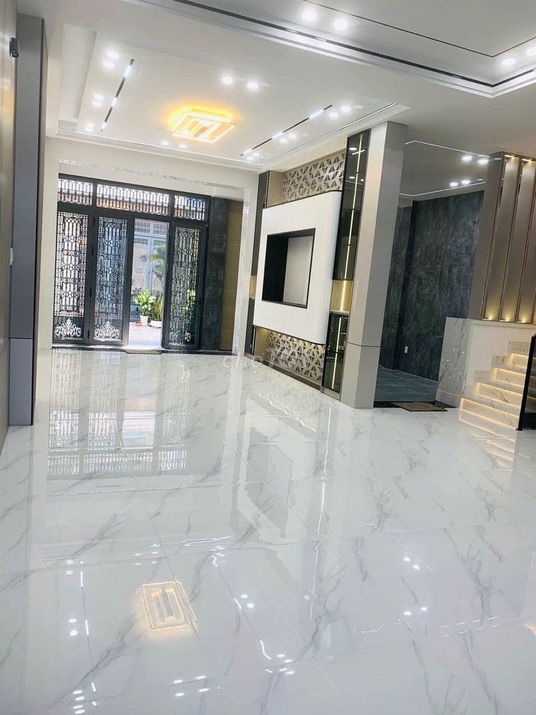 NHÀ MỚI 4 TẦNG NGANG 6.8m - HXH - RA HUỲNH TẤN PHÁT - TT NHÀ BÈ