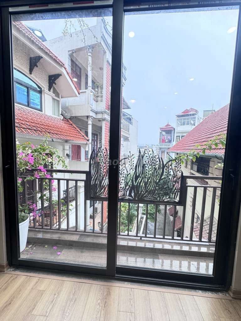 Nhà Đẹp Nguyễn Văn Cừ- Ở Ngay - Ảnh 3