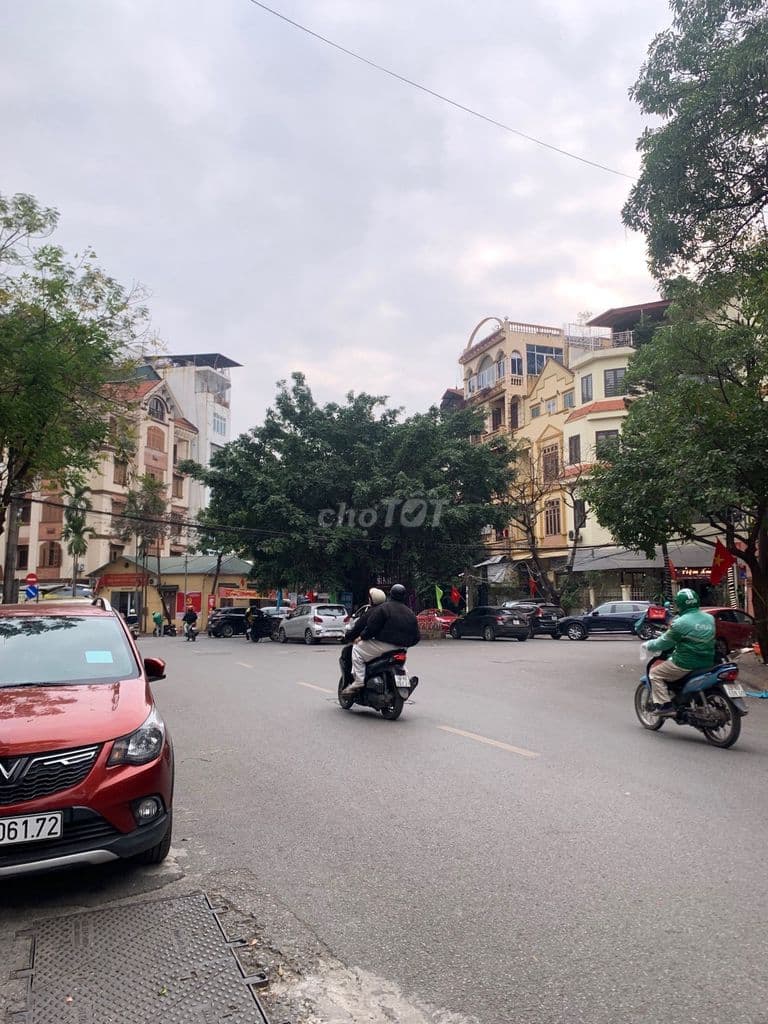 🏡 NHÀ ĐẶNG THÙY TRÂM CẦU GIẤY-PHÂN LÔ Ô TÔ, SÁT PHỐ - 67M - HƠN 20 TỶ