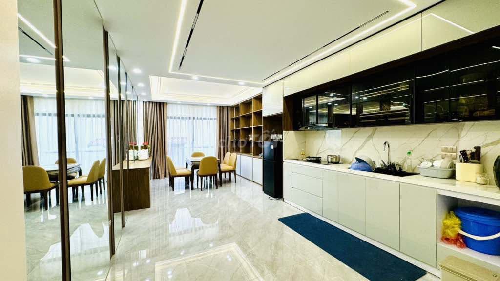 NHÀ ĐẸP NGUYỄN VĂN CỪ - 5 TẦNG DÂN XÂY - Ô TÔ VÀO NHÀ -GIÁ NHỈNH 9 TỶ - Ảnh 2