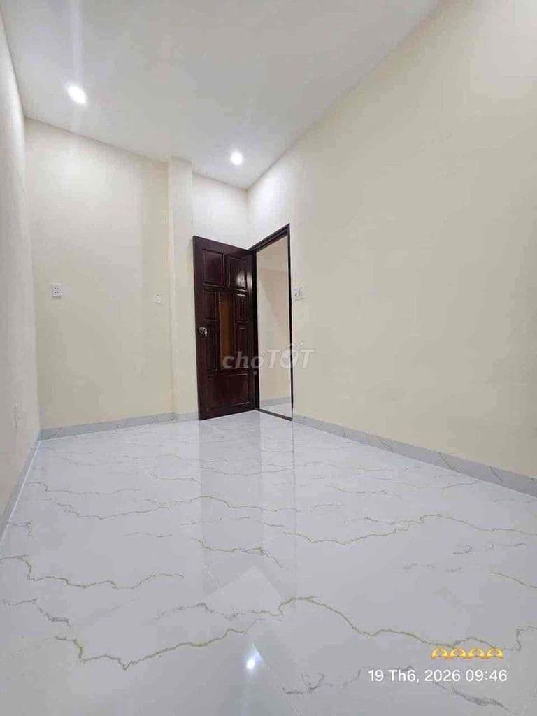 MẶT TIỀN ĐƯỜNG SỐ LÝ PHỤC MAN - 5 TẦNG - CHỈ 4,3 TỶ - Ảnh 2