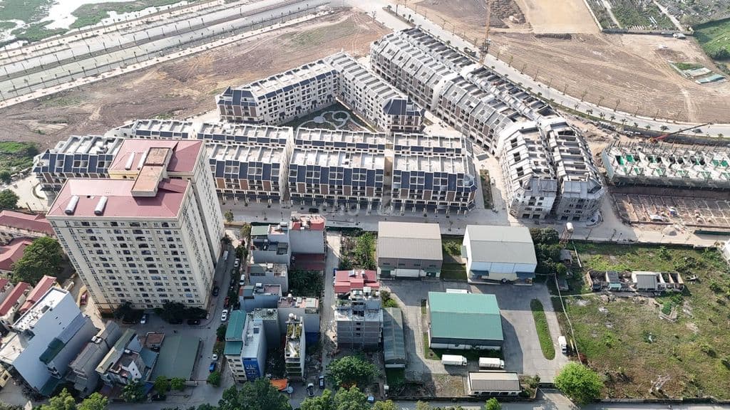 45,3m Mặt Đường Di Ái giá *** khu vực