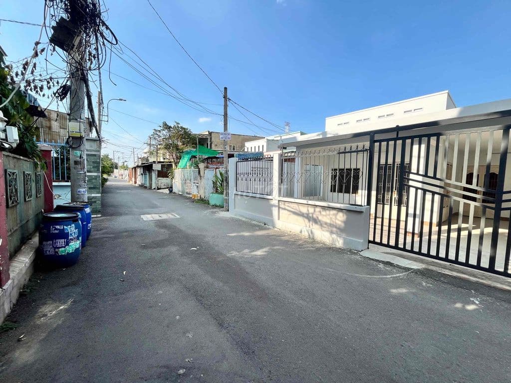 Hiếm! Khuôn đất đẹp (8x25m ~ 200m2) MT hẻm QL13 - gần Vạn Phúc - tiện