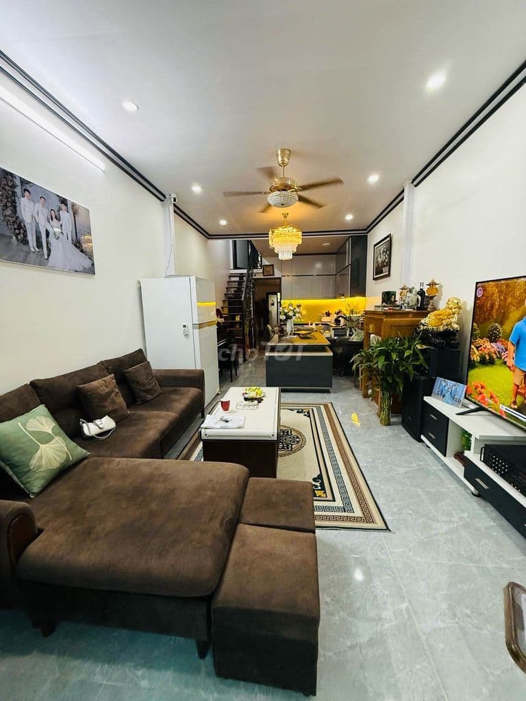 SÁT VÀNH ĐAI 3 - 60M2 - 2.75 TỶ - BAO PHÁP LÝ - NỘI THẤT ĐẦY ĐỦ