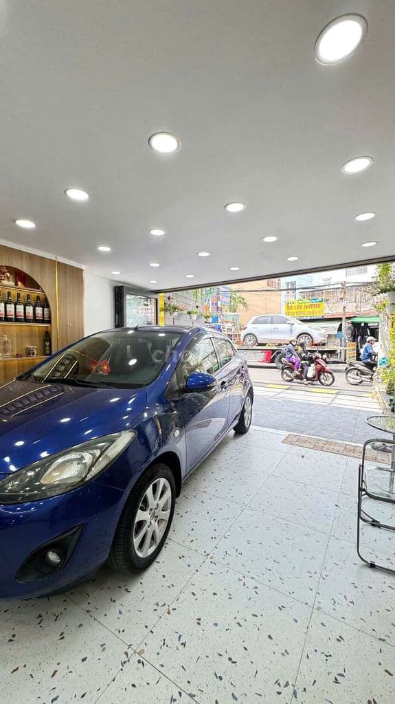 Mặt tiền kinh doanh ngang 5.3*18m