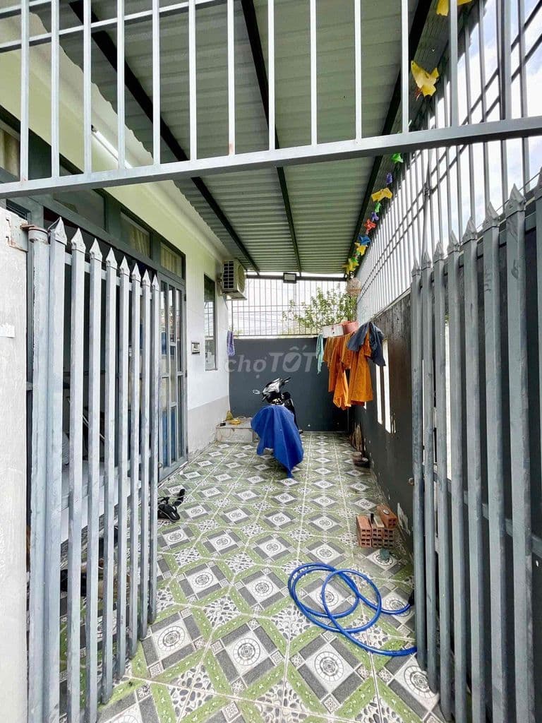 BÁN NHÀ GẦN CẦU LỚN HÓC MÔN CÓ SỔ RIÊNG - Ảnh 2