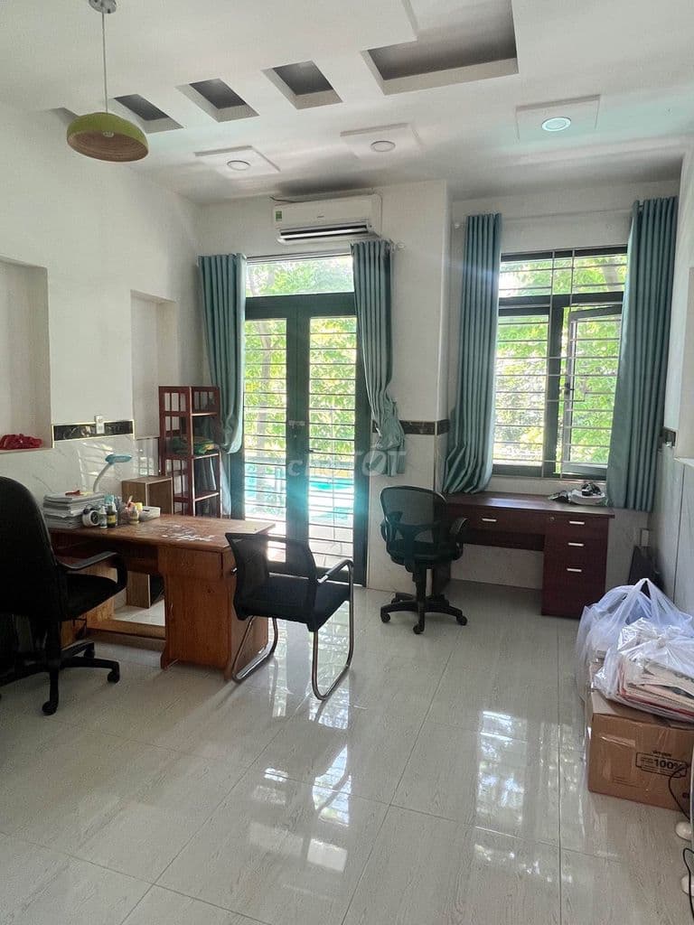 NHÀ ĐẸP 2 TẦNG VỊ TRÍ ĐẸP – HẺM XE HƠI– GẦN LÊ VĂN VIỆT - Ảnh 3