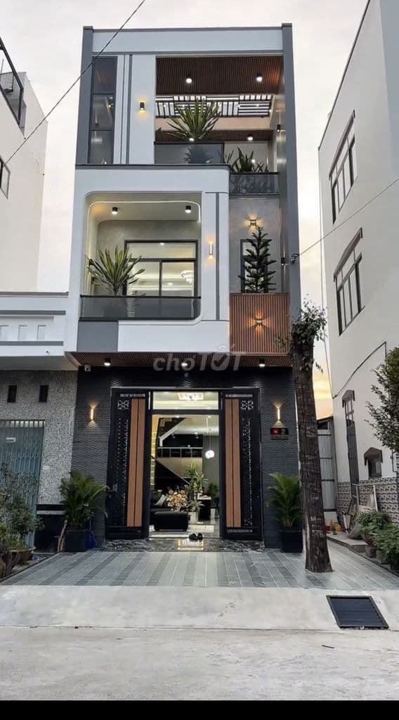 Chính chủ cần bán nhà có nội thất sẵng - Bình Chánh