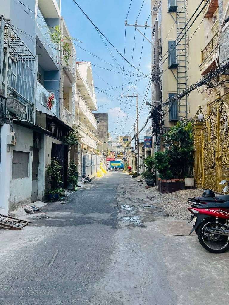 BÁN NHÀ TÂN SƠN NHÌ - 108M2 - NỞ HẬU GẦN 5M - HẺM 8M - GIÁ 11,2 TỶ - Ảnh 3