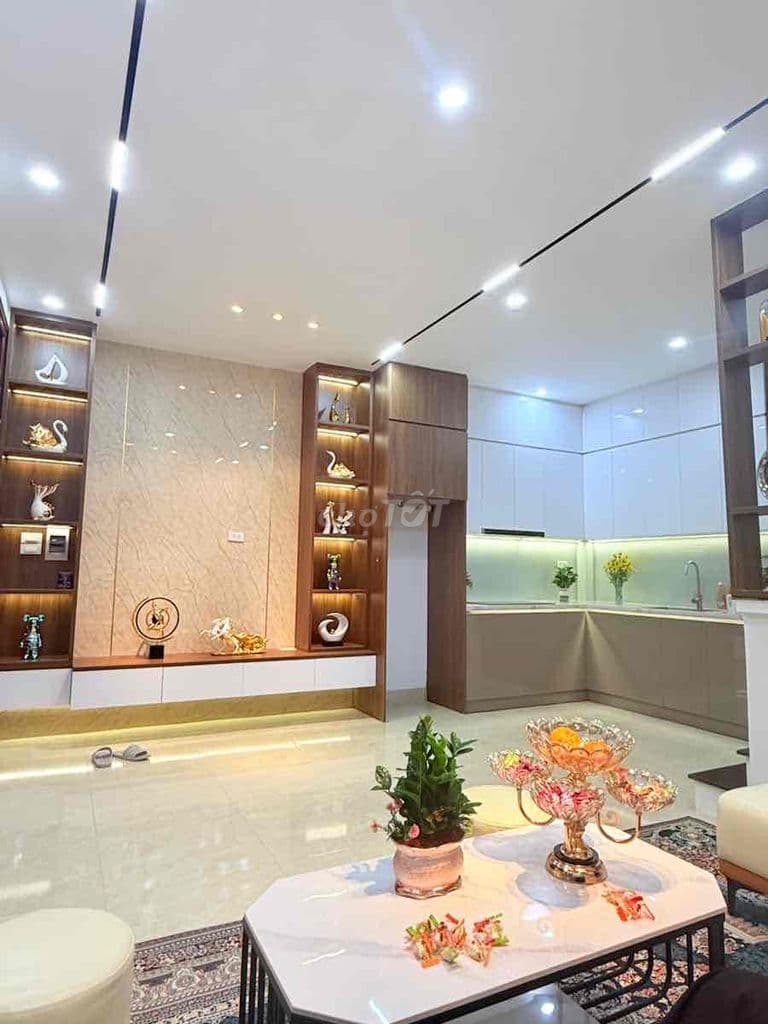 Ngõ thông, VF3 vào nhà, lô góc, Thanh Nhàn nhà đẹp, dân xây chắc chắn