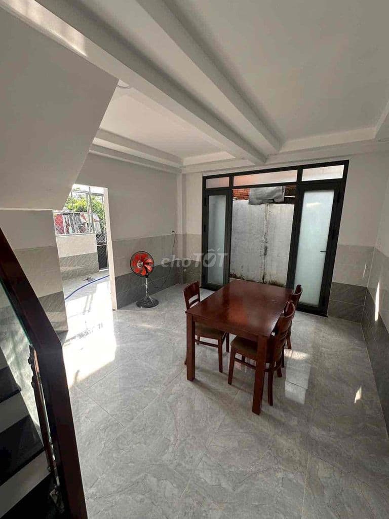 nhà 2 lầu hẻm 88 nguyễn văn quỳ 4.3x7m2