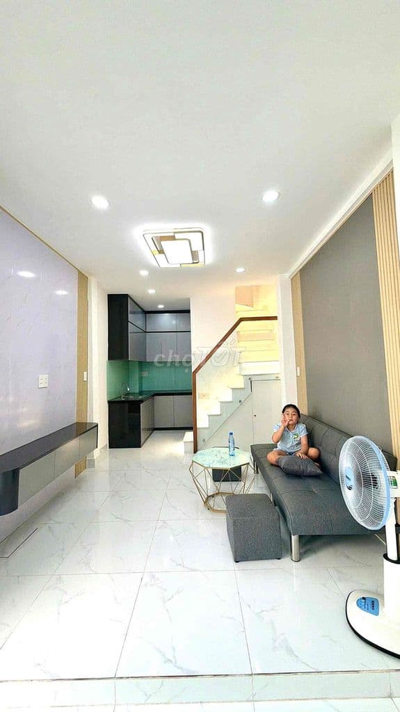 Chính chủ cần bán gấp nhà quận 11, nhà 3 tầng sát mặt tiền - Ảnh 3