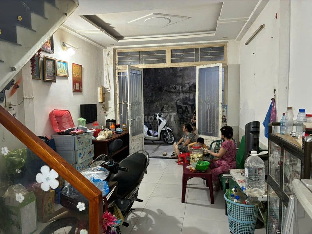 Nhà sổ riêng nhỉnh 3 tỷ ngay ngã 6 Gò Vấp, hẻm thông tứ hướng