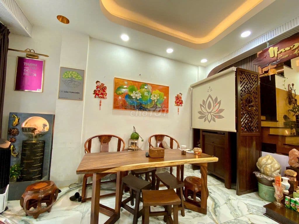 Mặt tiền kinh doanh Cầm Bá Thước 4 tầng 5 phòng, sổ gửi bank, gấp bán