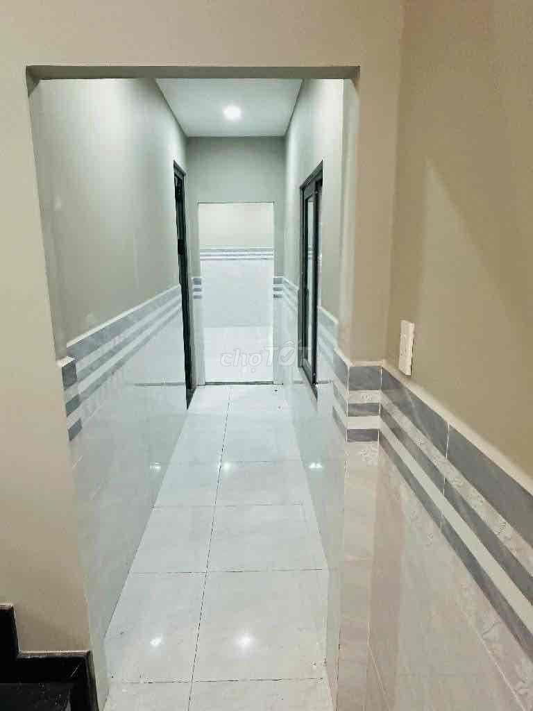 Nhà đẹp leng keng –Đường xe hơi vào nhà – SHR – Giá chỉ 3,2đ👉 77m² 📞al - Ảnh 3
