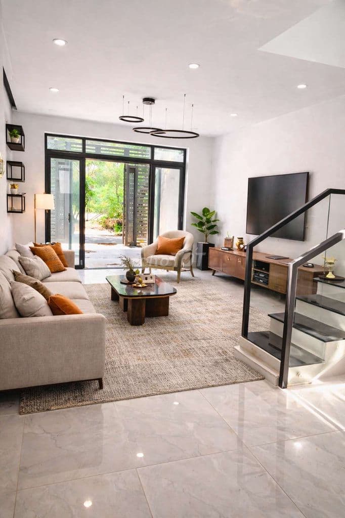 Nhà 4 Tầng 5m x 20m Phạm Thế Hiển Quận 8, SHR Hoàn Công Đủ - Ảnh 2