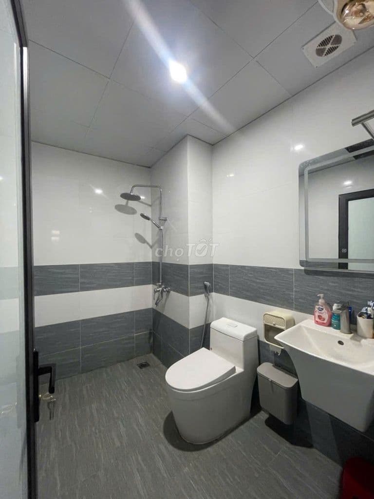 Trại Cá Trương Định 30m - 8.19 tỷ NHÀ ĐẸP - NGÕ NÔNG - 5 TẦNG