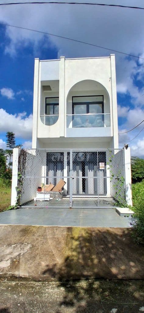 CHỦ NGỘP BÁN NHÀ NẰM SÁT QL22 DT 105M2 GIÁ 1TY1
