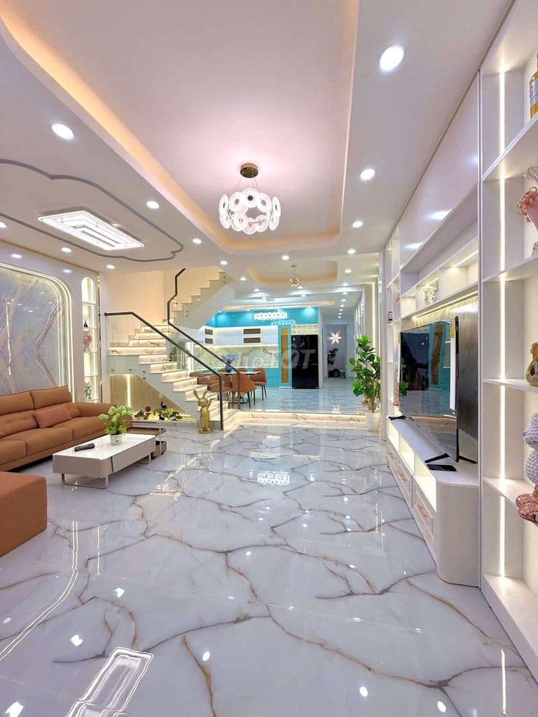 BIỆT THỰ SÂN VƯỜN CẦN BÁN GẤP - Ảnh 2