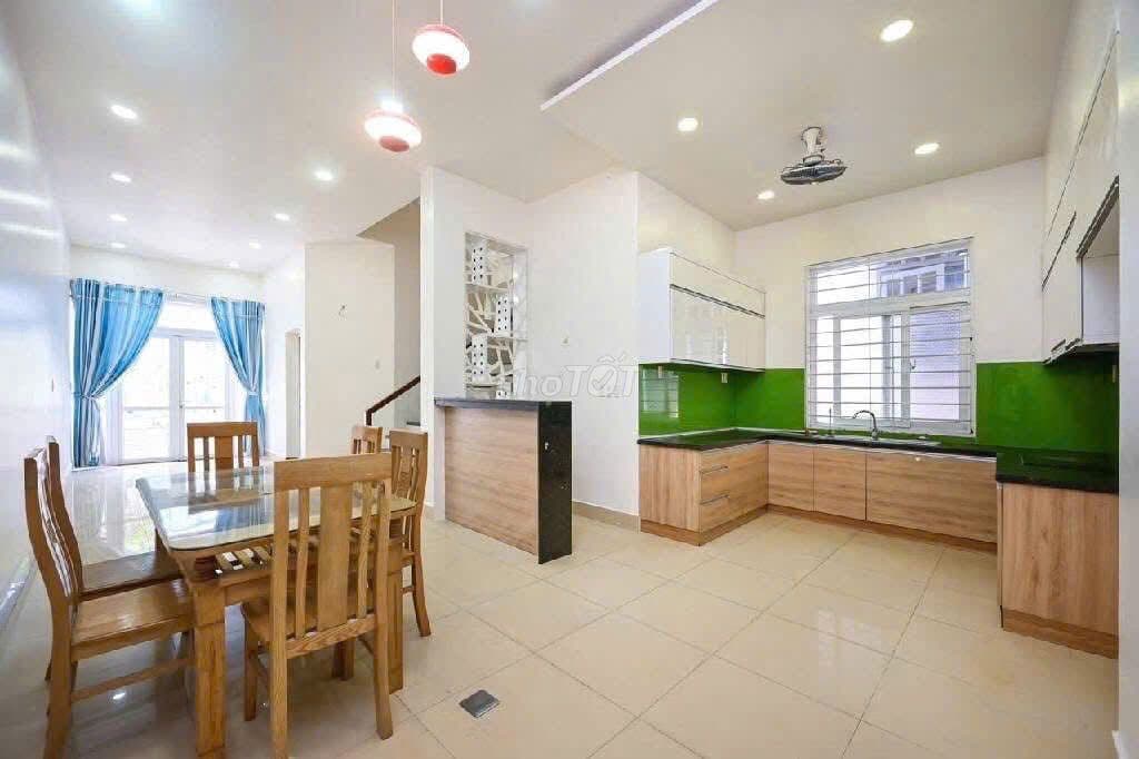 Căn nhà 6,5m, nhà thoáng ôtô đỗ cửa, Có Gara otô, cách MT vài căn. - Ảnh 3