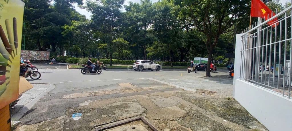 Bán nhà Võ Thị Sáu Q1. 7,2 x 14,5m CN: 104,5m2, giá đầu tư 220tr/m2 - Ảnh 2
