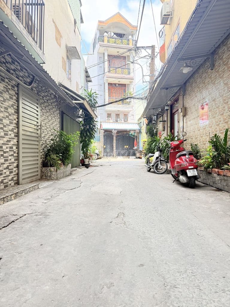 Hẻm Xe Hơi Sát MT Nhật Tảo Q10. (3.6m x 12m) 3 Tầng Đúc. Giá 8.7 Tỷ TL