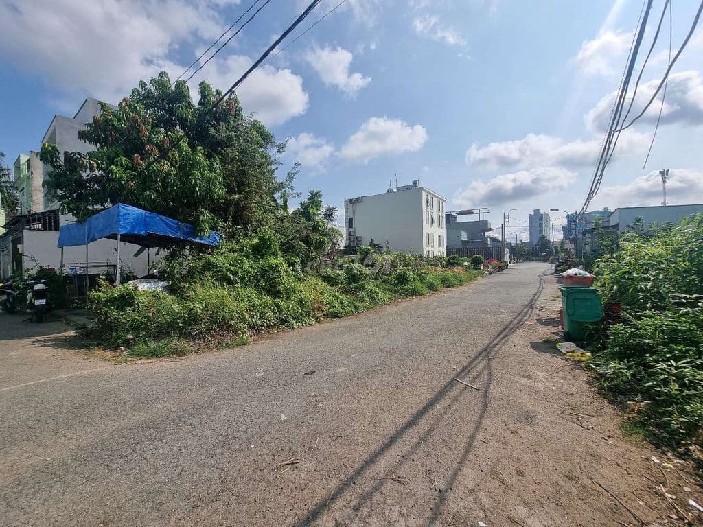 123m2 full thổ cư chỉ 4,4 tỷ sát MT Lê Văn Lương xây 4 lầu