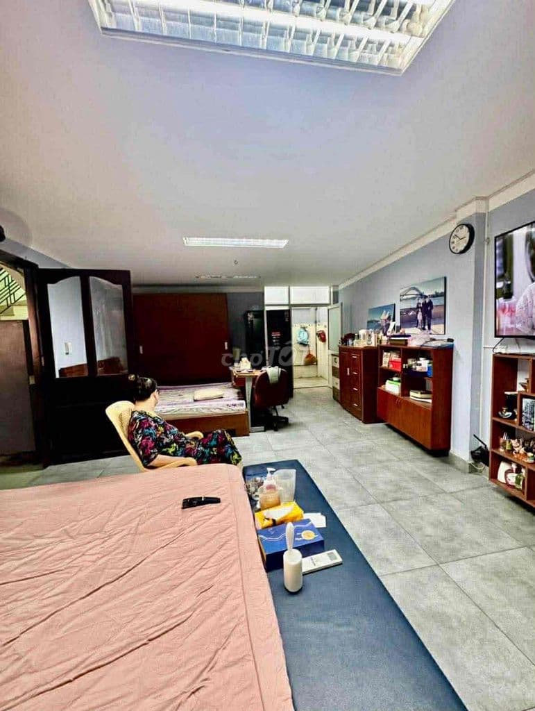 140m2 4 tầng chính chủ lâu đời-10PN-SÁT MẶT TIỀN- Hẻm XE Hơi