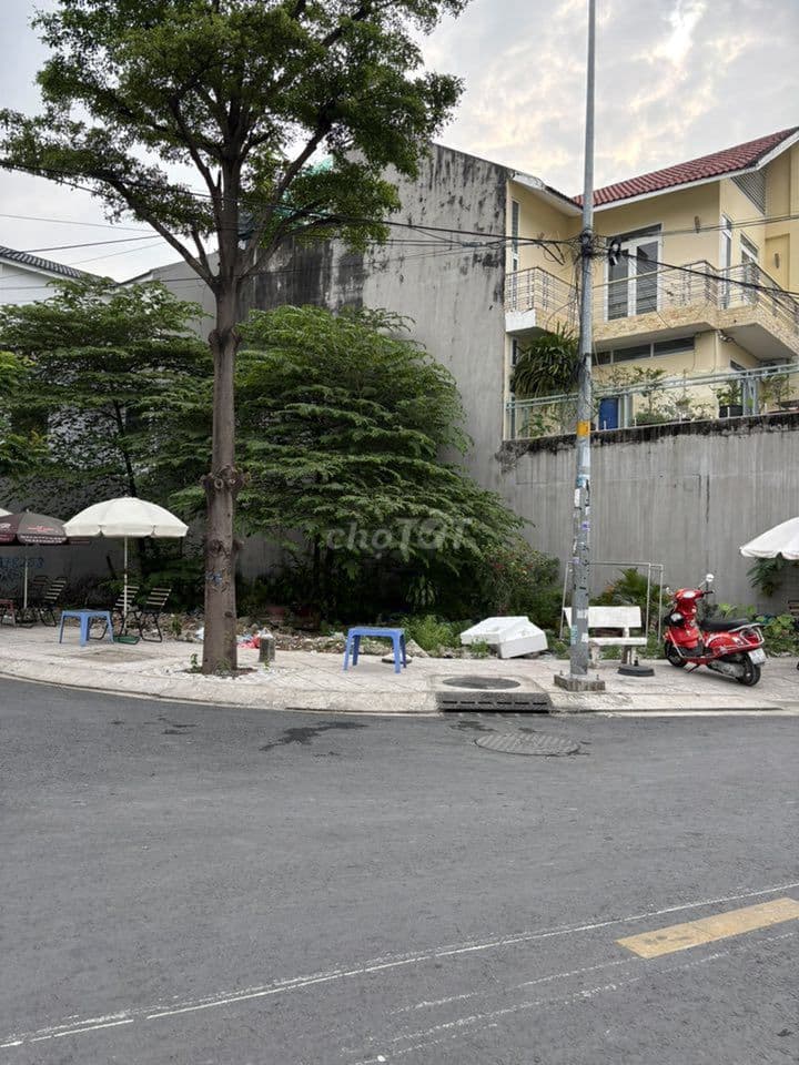 BÁN ĐẤT GÓC 2 MẶT TIỀN ĐƯỜNG SỐ 6, CÁCH AEON 200m, 9X20m, 12 tỷ