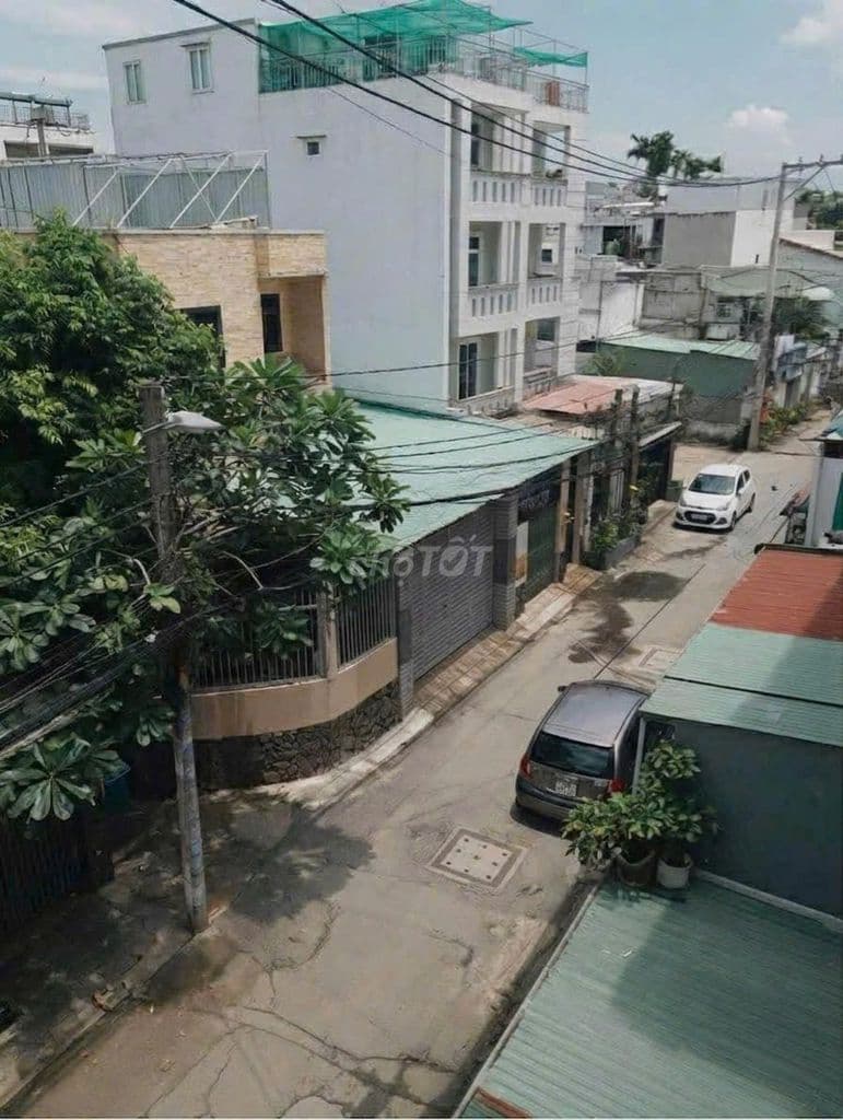 6.tỷ 105m nhà củ q2 sát nguyễn thị định. Đường 5 vip nhat khu vực