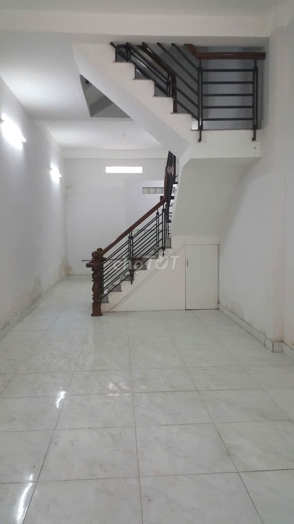 Nhà căn đôi 8x16m - Hẻm thông ô tô 753 Tỉnh Lộ 10 ra Tên Lửa mới - Ảnh 2