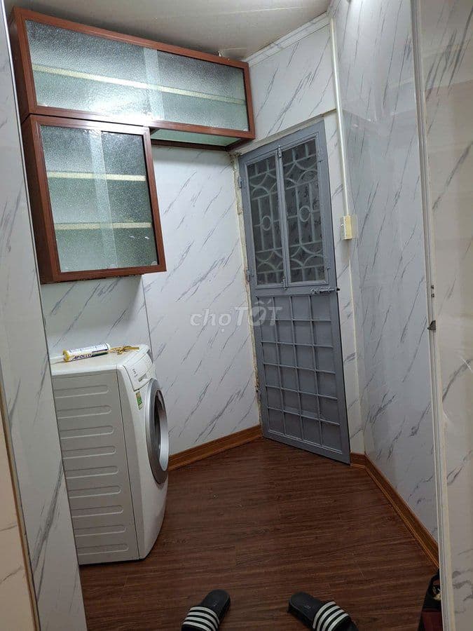 TẬP THỂ CẦU GIẤY -VIEW SÂN CHƠI CỰC THOÁNG - 2PN -SỔ ĐỎ CHÍNH CHỦ - Ảnh 3