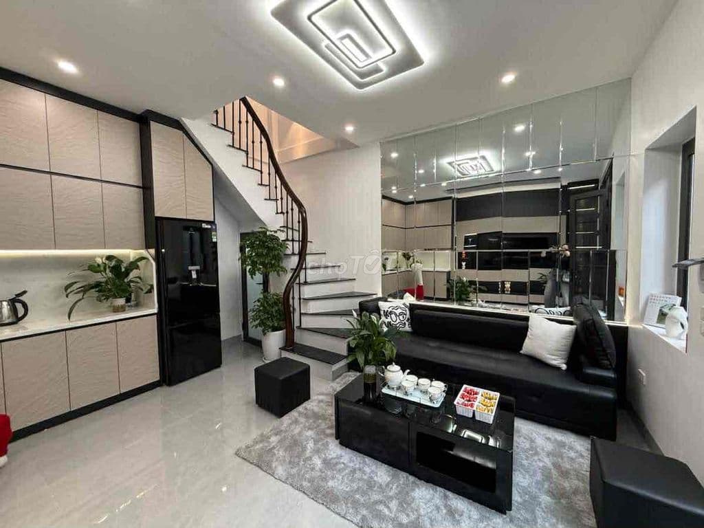 Bán nhà Gốc Đề -Minh Khai ngõ ba gác thông thoáng , full nội thất ở sg - Ảnh 2