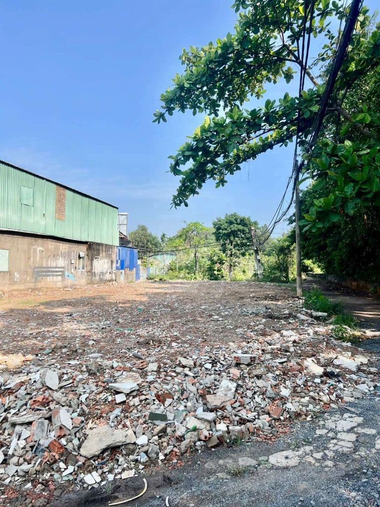 đất gốc 2 mặt tiền sông đường nhựa
